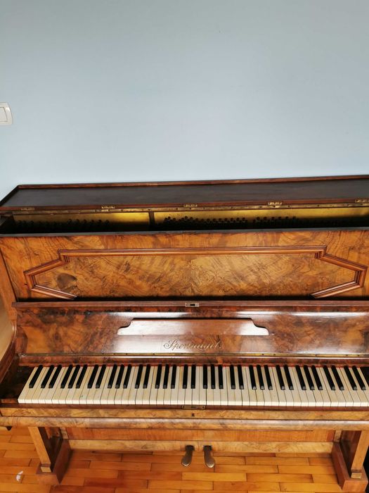 Sprzedam pianino