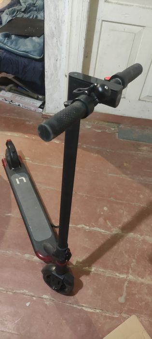 Продам Електросамокат Ouxi L1, 24В, 250Вт, 25км/ч.