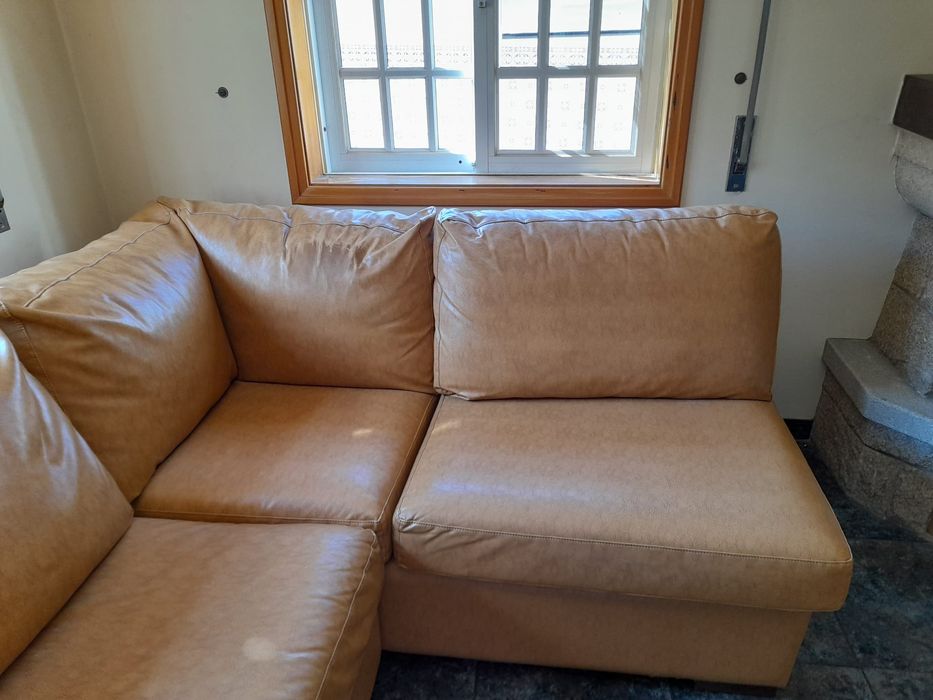 Sofá de sala com modo colchão