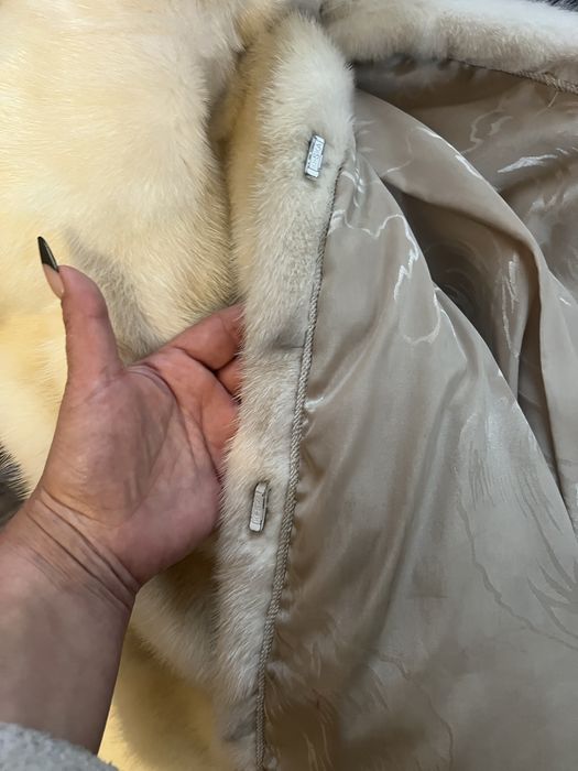 Шубка норкова жіноча автоледі