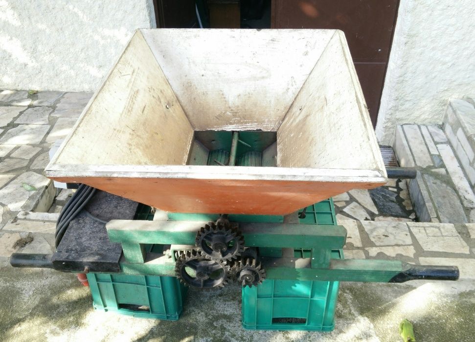 Esmagadeira para uvas