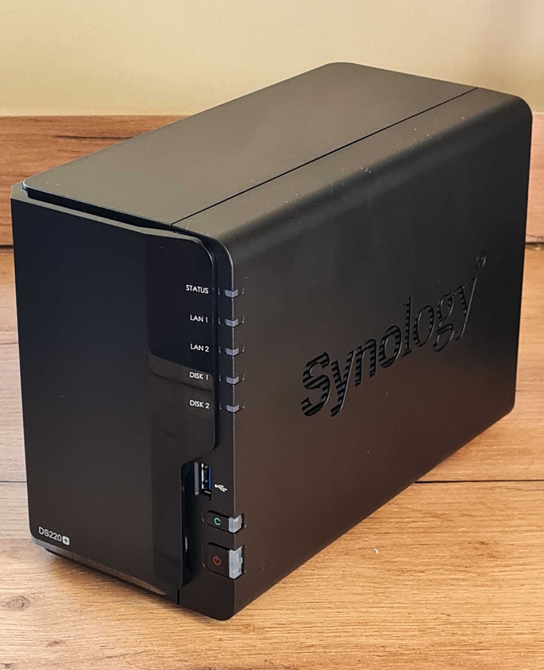 Мережевий накопичувач Synology DS220+