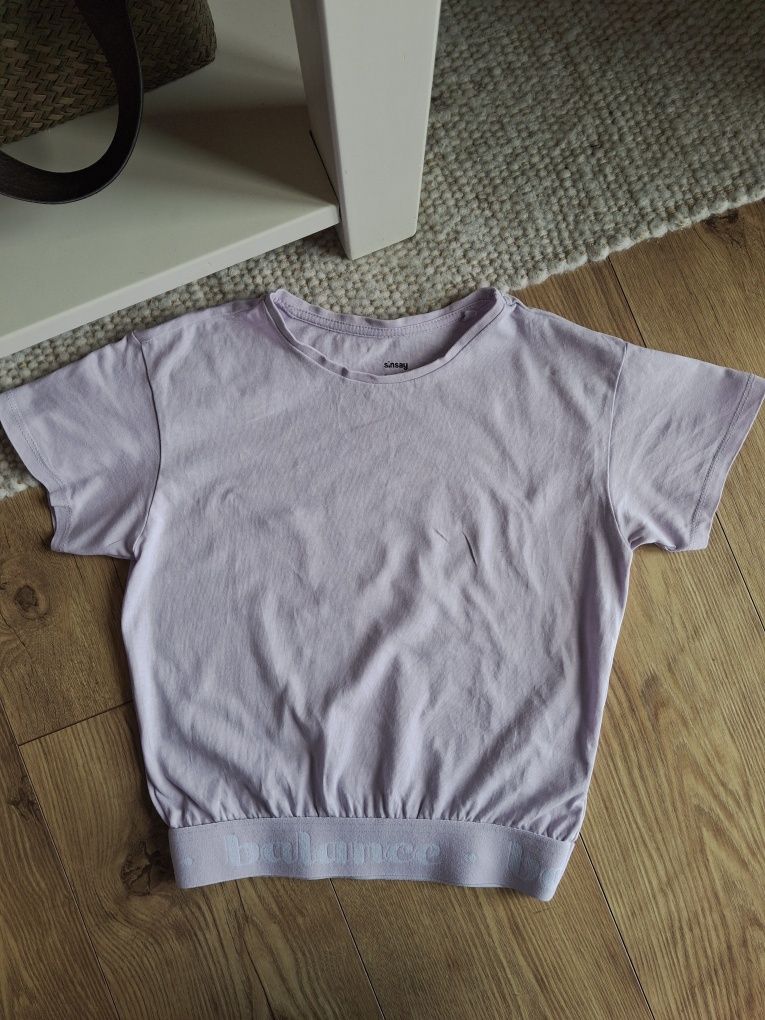 140cm T-shirt sportowy, liliowa bluzka dziewczęca