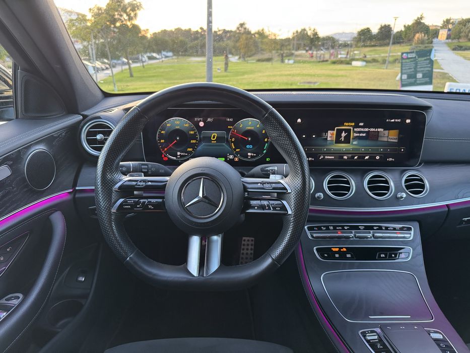 Mercedes-Benz E300de AMG 2022