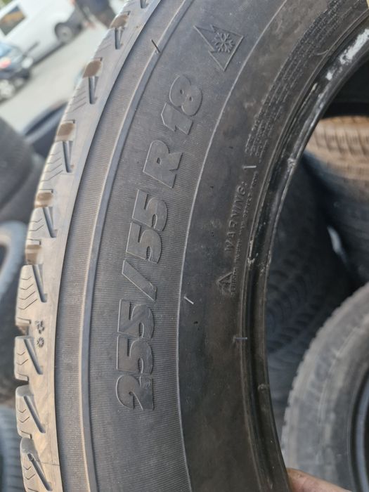 Шина гума 255 55 18 мішелін