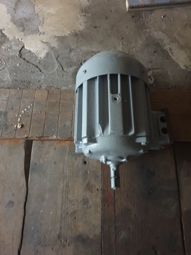 Silnik elektryczny 3 fazowy 5,5 kW
