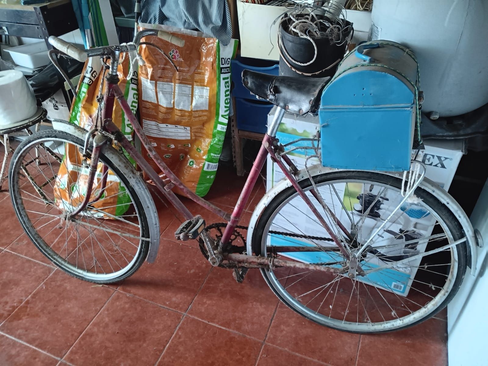 Bicicleta pasteleira antiga