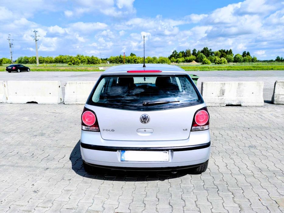 Polo 1.4benz.80 koni,5 drzwi,bez korozji,stan techniczny bdb.