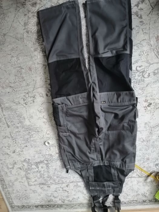 Firmowe spodnie robocze