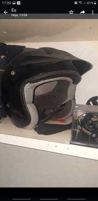 Capacete Trial NAU 20€