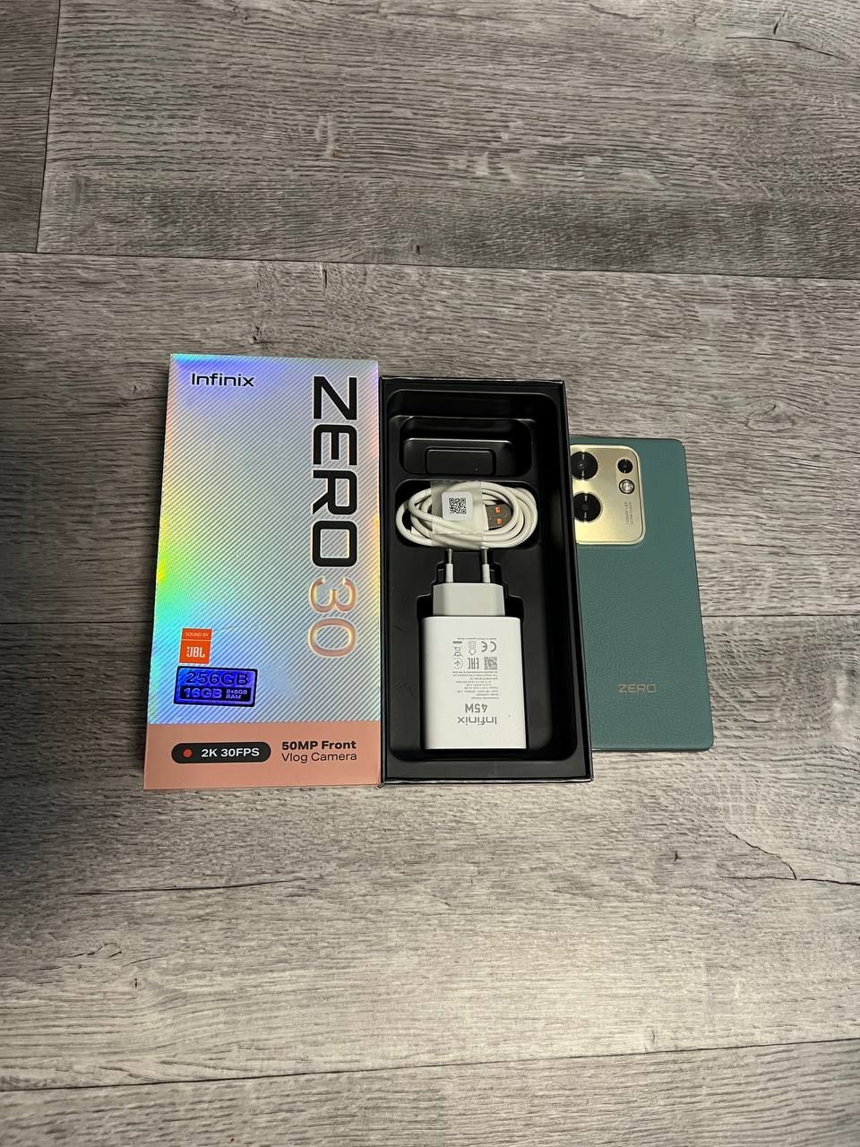 Продам телефон Infinix zero 30 16/256 (Samsung,Xiaomi)