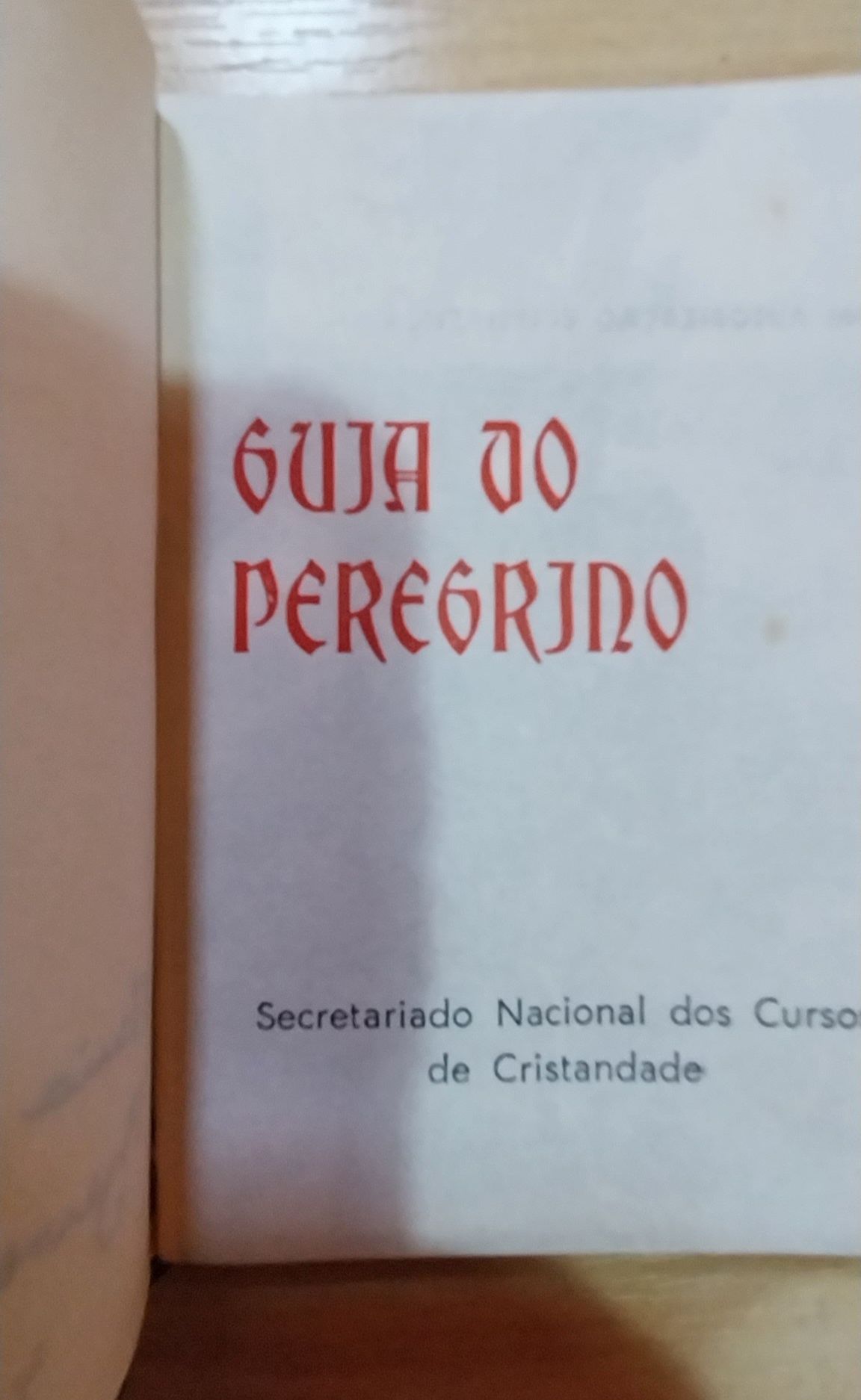 Pequeno livro antigo Guia do peregrino