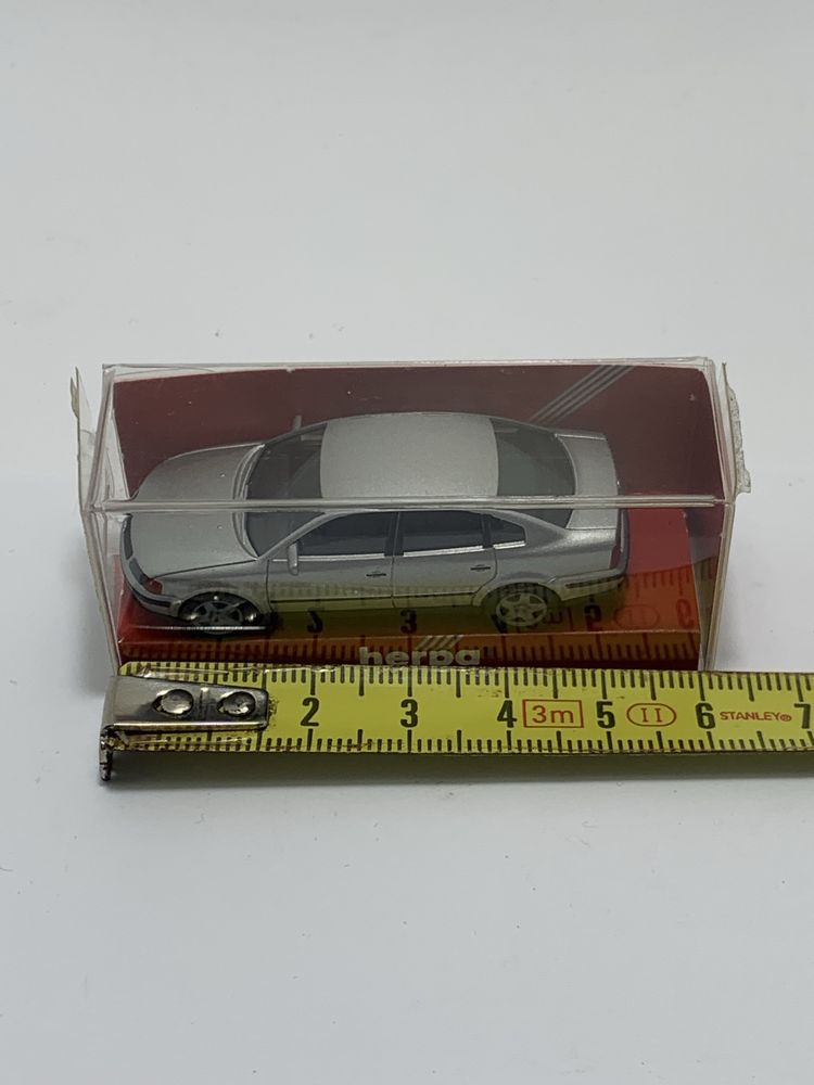 ( V ) _ Volkswagen Passat Herpa 1/87