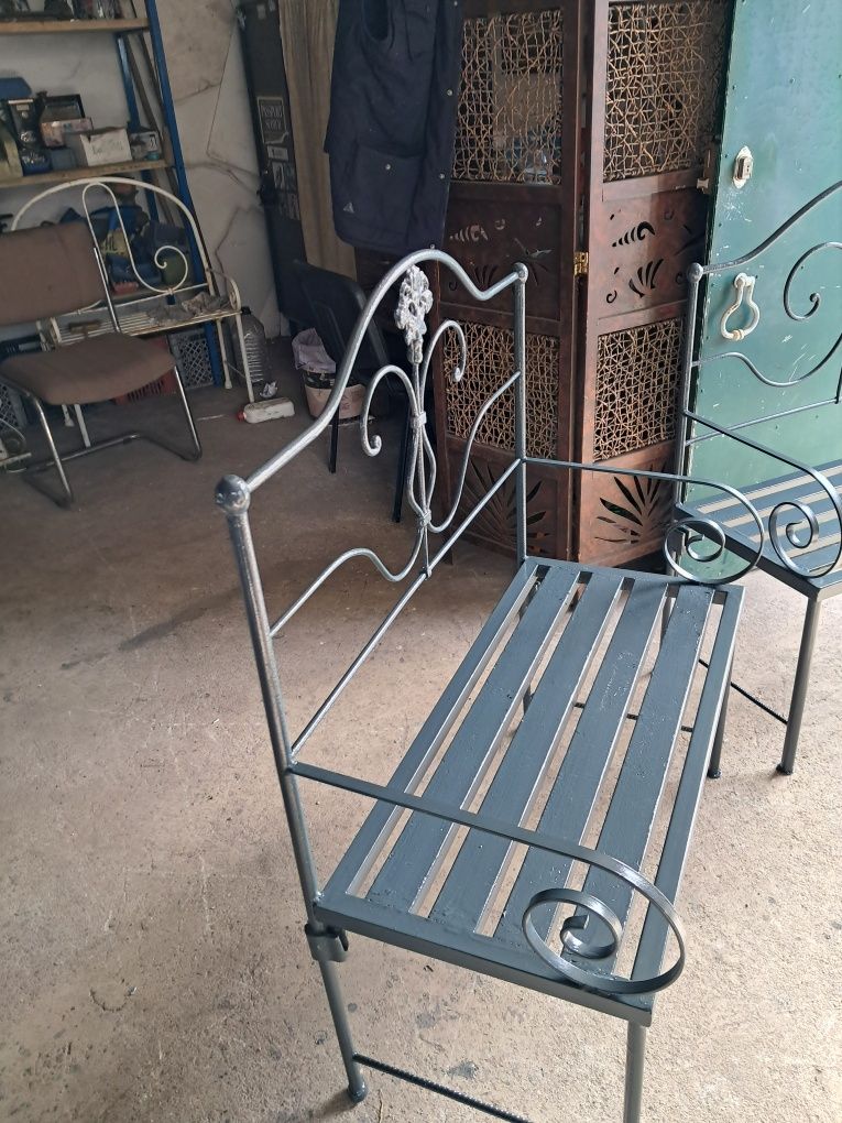 Bancos  para jardim.