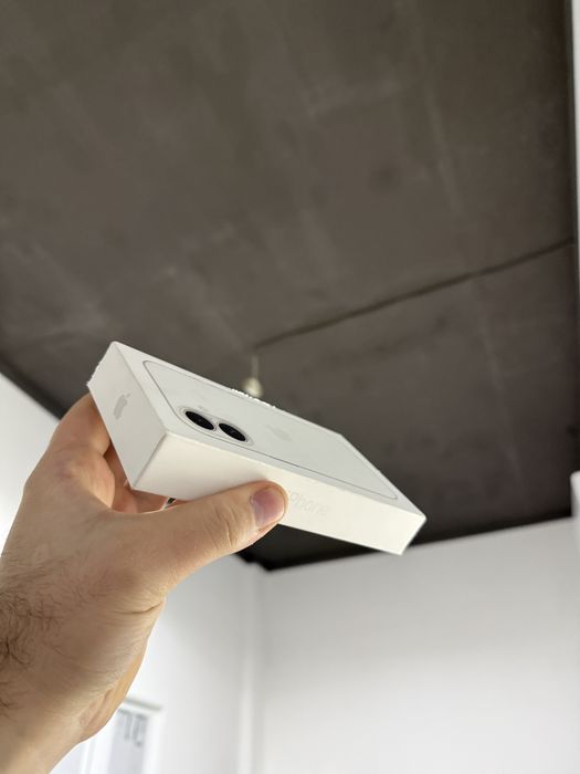 Apple iphone 16 128 gb новий запакований айфон 16