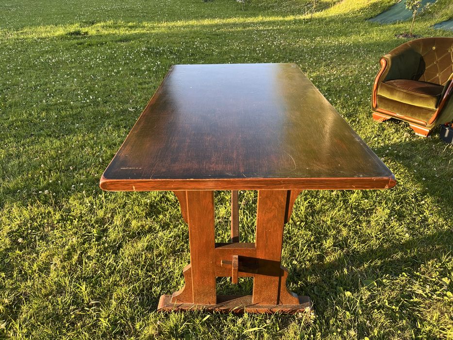 Drewniany stół z Francji