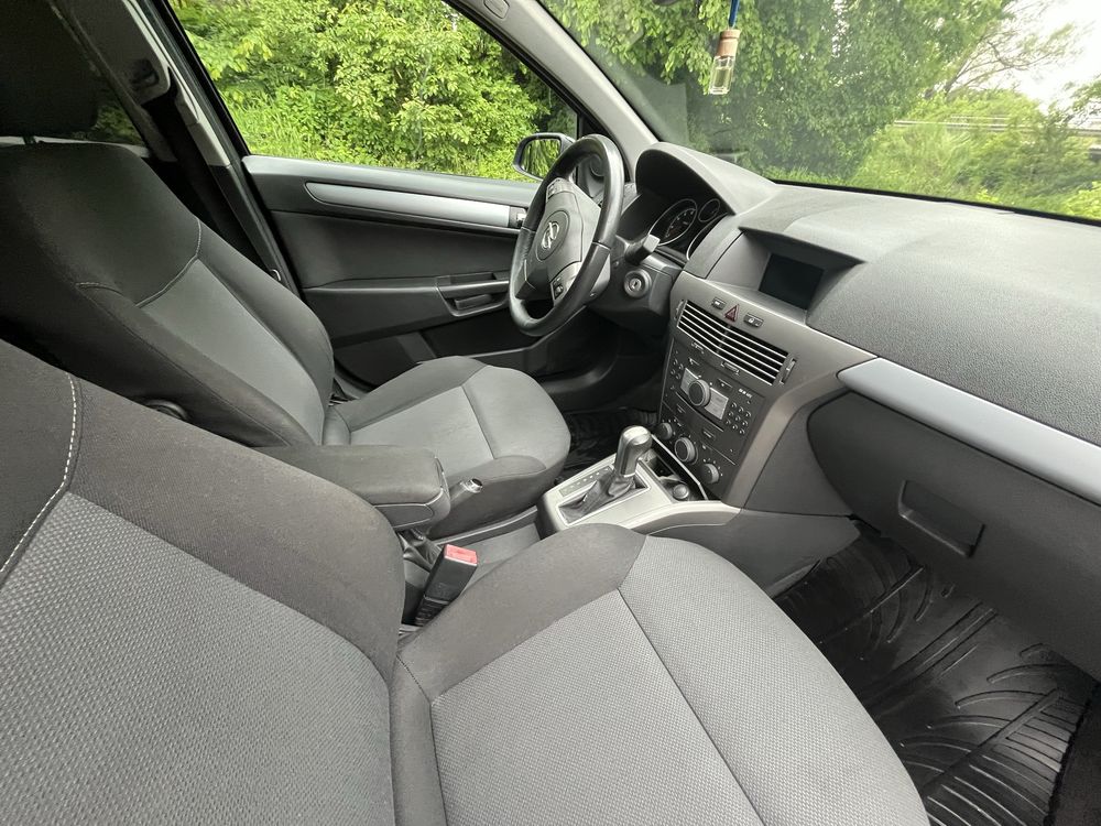 Opel Astra H 1.8 Avtomat