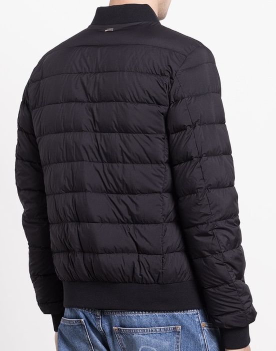 Чорний пуховик бомбер Herno