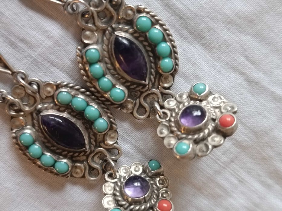 Серьги шикарные. Натуральные аметисты,бирюза ,кораллы. Антик.Мексика