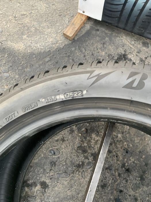 Шини 245/45 R19 Bridgestone  зима 2022 рік 6,5  мм
