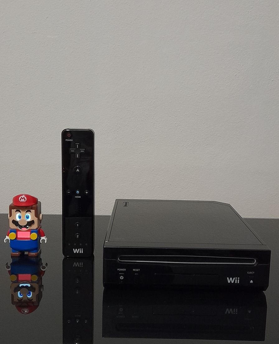 Consola Wii Black Edition + Comando Wii (EXCELENTE ESTADO E COMPLETA)