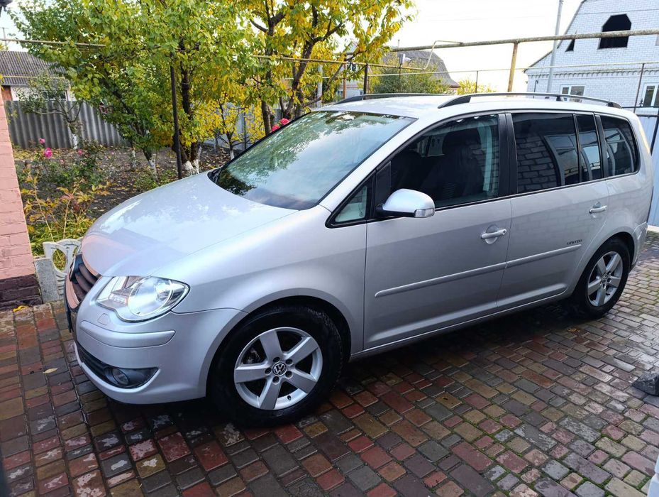 Volkswagen Touran (Туран) 1.4 TSI, 2009р.