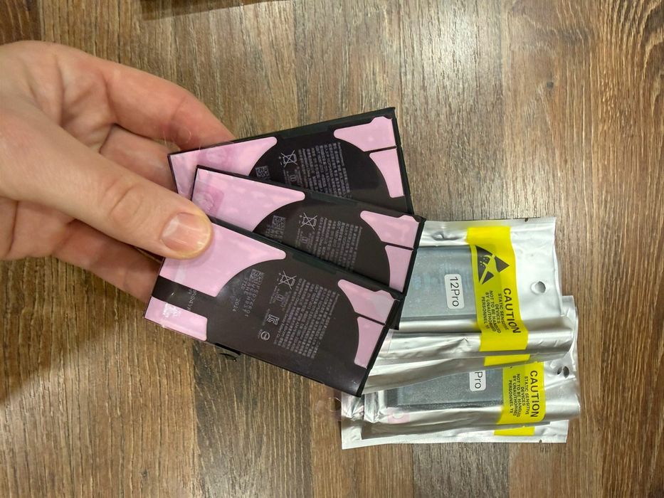 Аккумулятор iPhone 12 pro 100% ориг, в плёнках