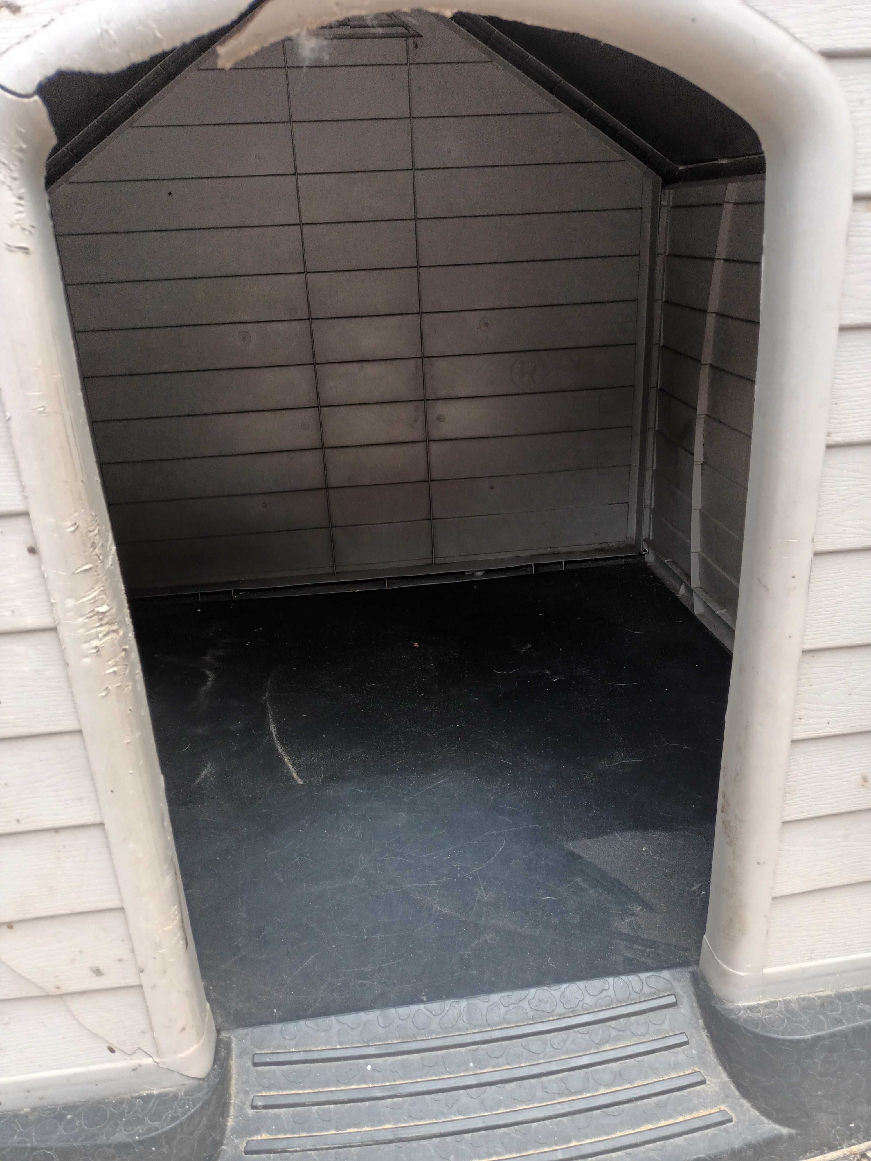 Casota de cão KETER TAUPE - 99X99X95cm