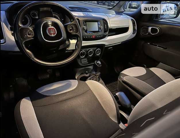 Продам Fiat 500L 2015 рік в гарному стані 1,3 дизель