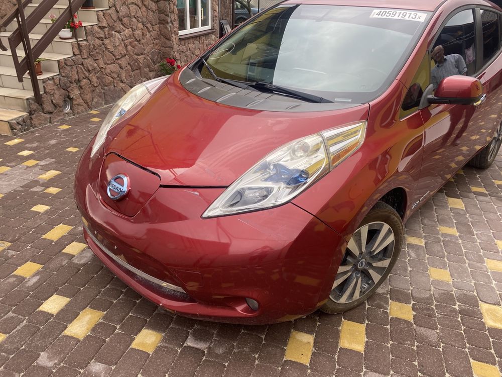 Nissan leaf 2014 , розборка всі запчастини в наявності