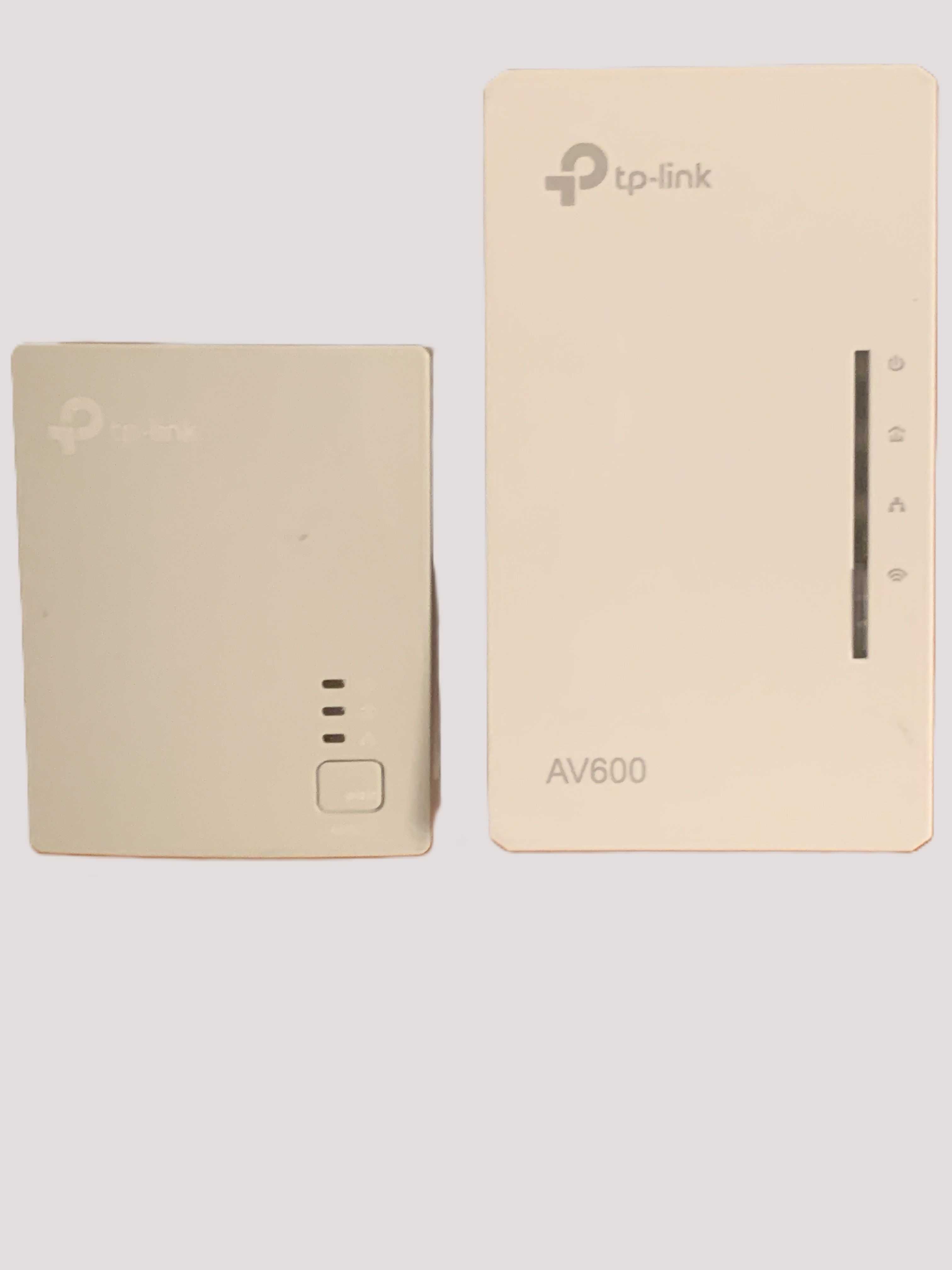 Zestaw transmiterów sieci i Wi-Fi AV600 TP-Link  TL-WPA4220 KIT