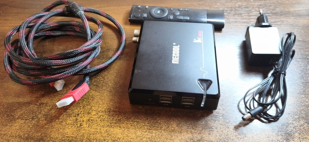 Mecool KI Pro DVB-S2 / T2 / C