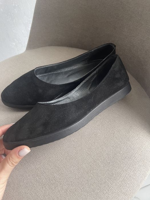 Туфли (балетки)  из кожи