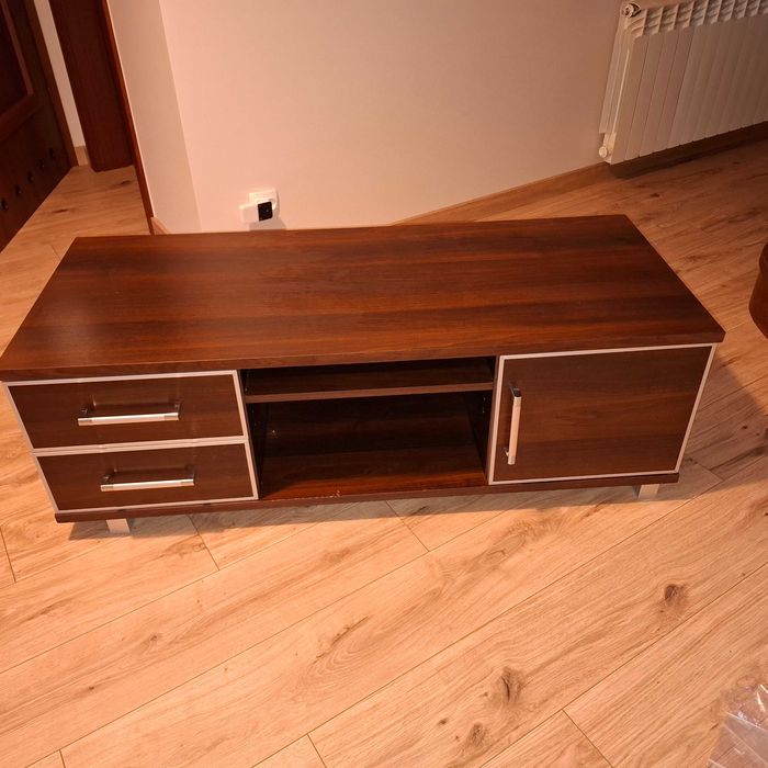 szafka RTV firmy Bodzio.