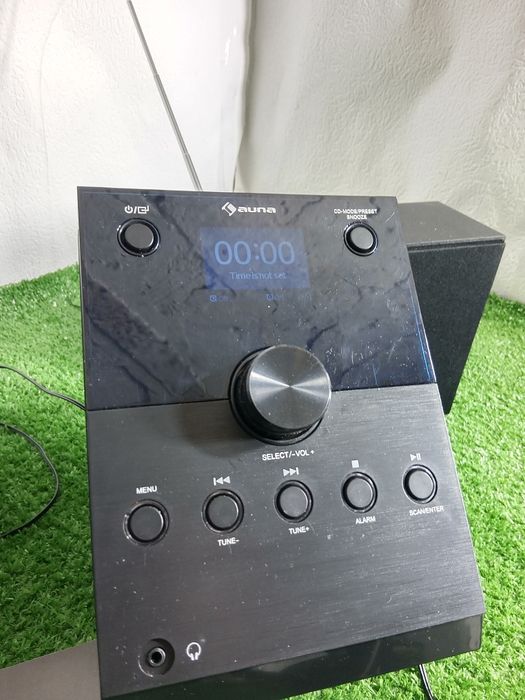 Mikrowieża stereo z radiem DAB+/FM oraz funkcją Bluetooth

Cena 150 zł