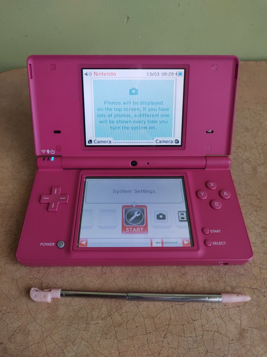 Nintendo DS + gry (rozowe-pink)