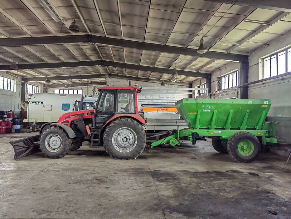 Ciągnik Pronar 82SA, rozsiewacz RCW 5500, pług, tur-16 T448/1