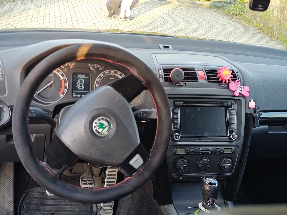 Skoda Octavia 2 kombi RS 2.0 tdi 200hp