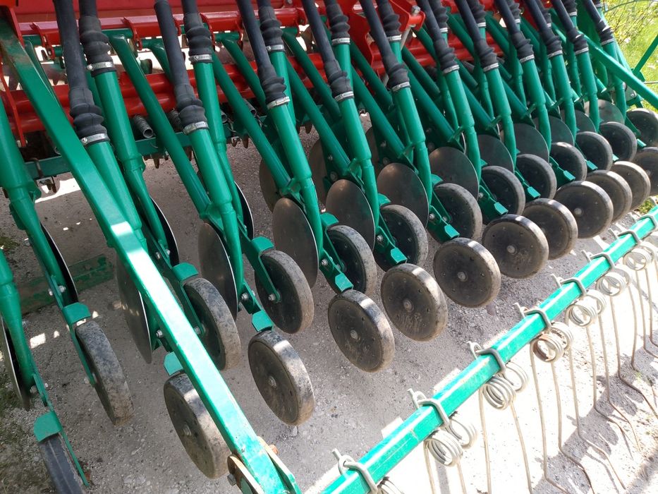 Zestaw siewny Talerzowy kółka JAK NOWY Agro masz 3m Unia Amazone Kuhn