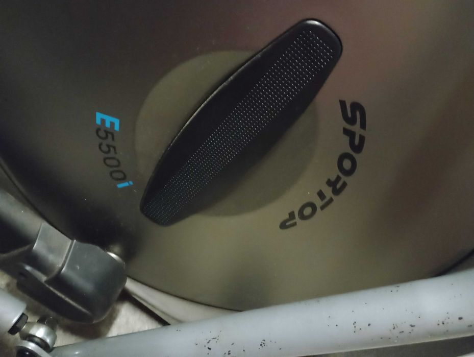 Trenażer eliptyczny orbitrek elektromagnetyczny SPORTOP E5500i