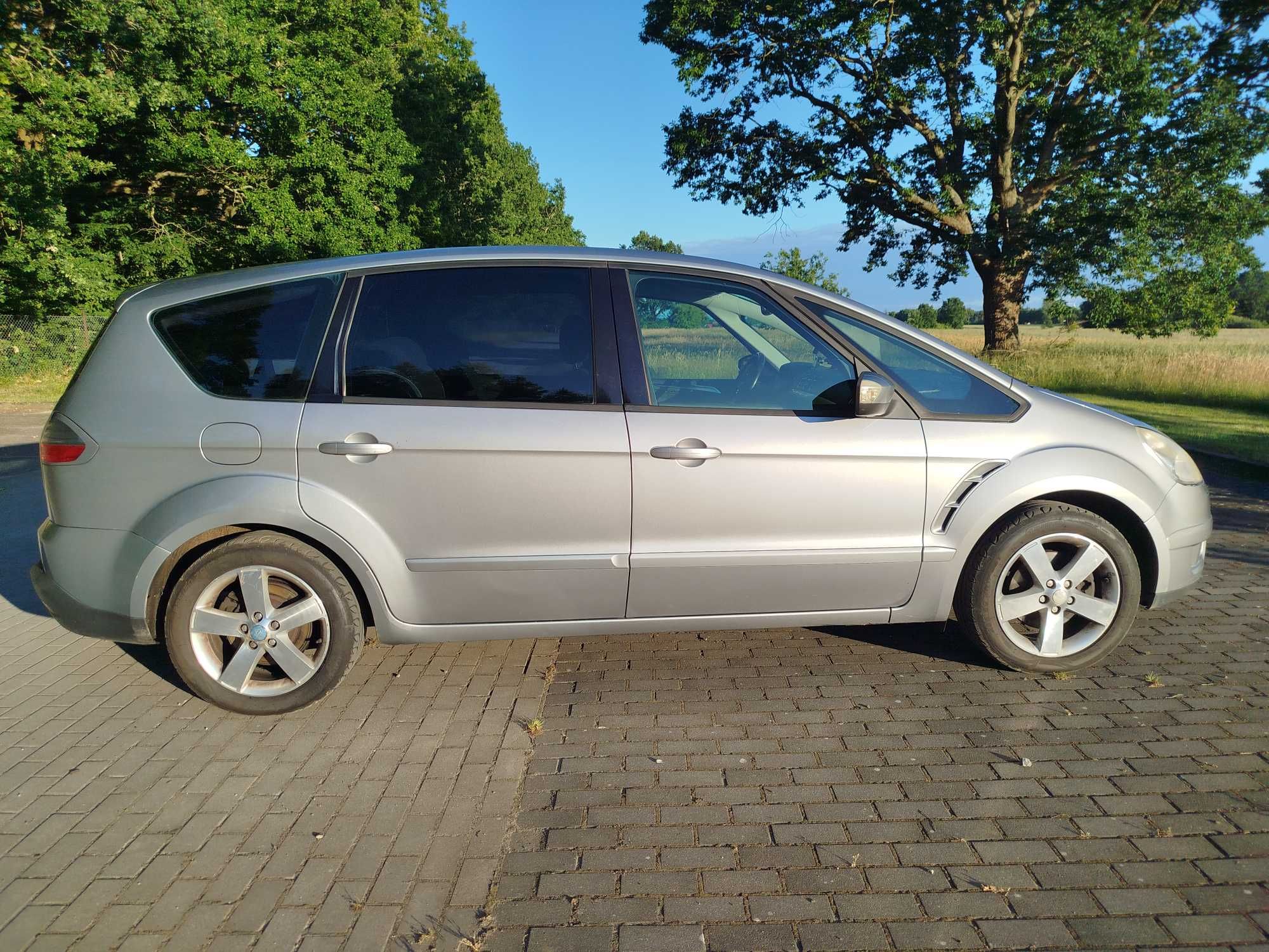 Ford S-Max 7-osobowy 2,0 Benzyna