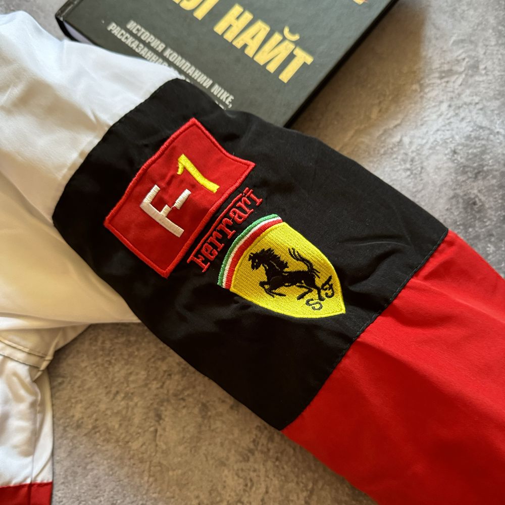 Гоночна куртка Ferrari Puma vintage