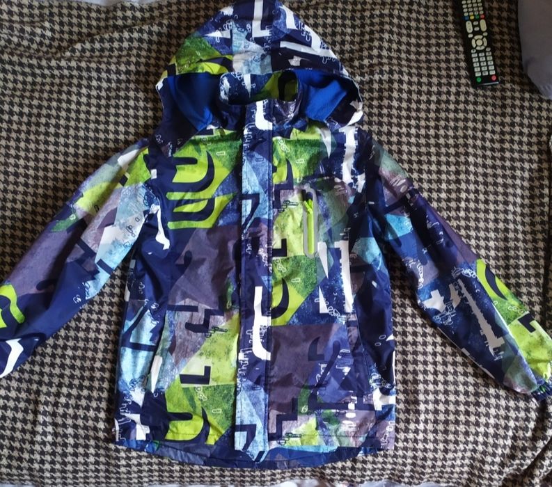 Демісезонна куртка на хлопчика