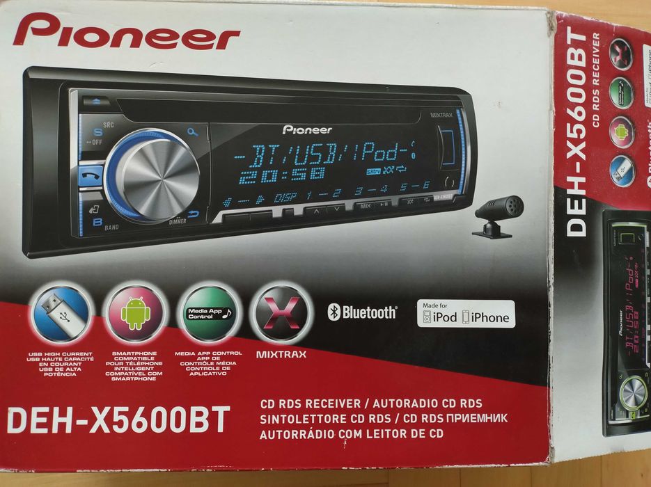Pioneer Bluetooth DEH-X5600BT zmienne kolory podswietlenia, mikrofon
