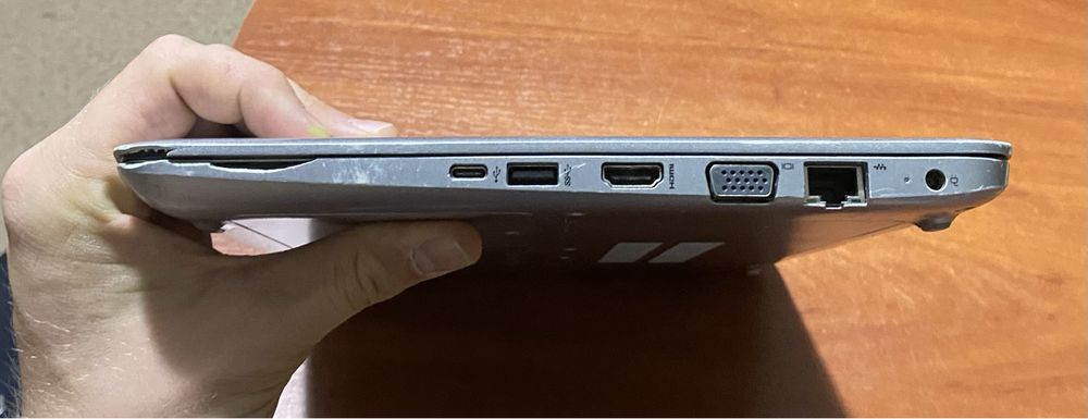 Ноутбук HP ProBook 430 G4 13.3"/4GB RAM/128GB SSD/i3-7100! D831
