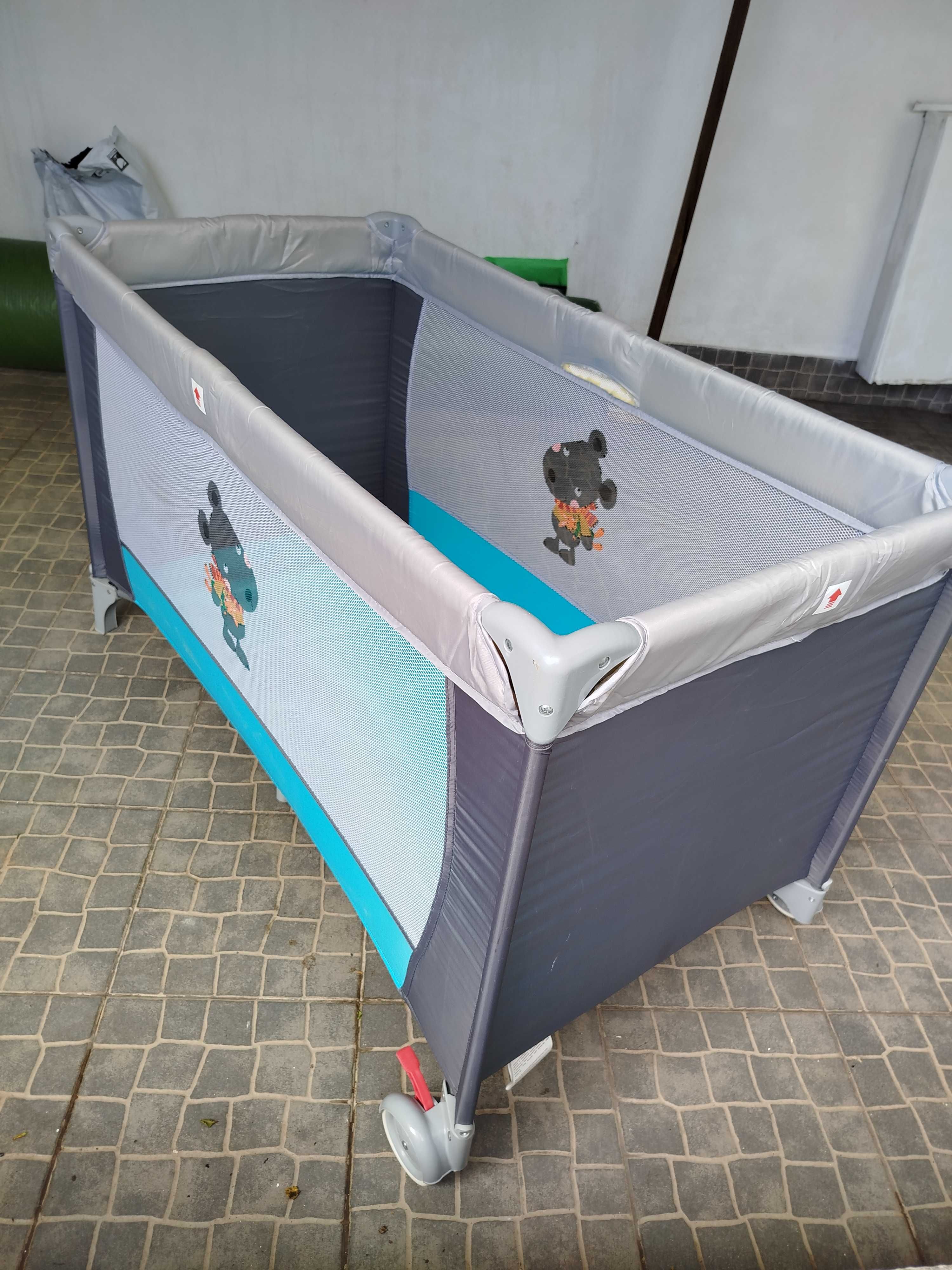 Cama de viagem de criança + Cadeirinha+ Apoio de sanita