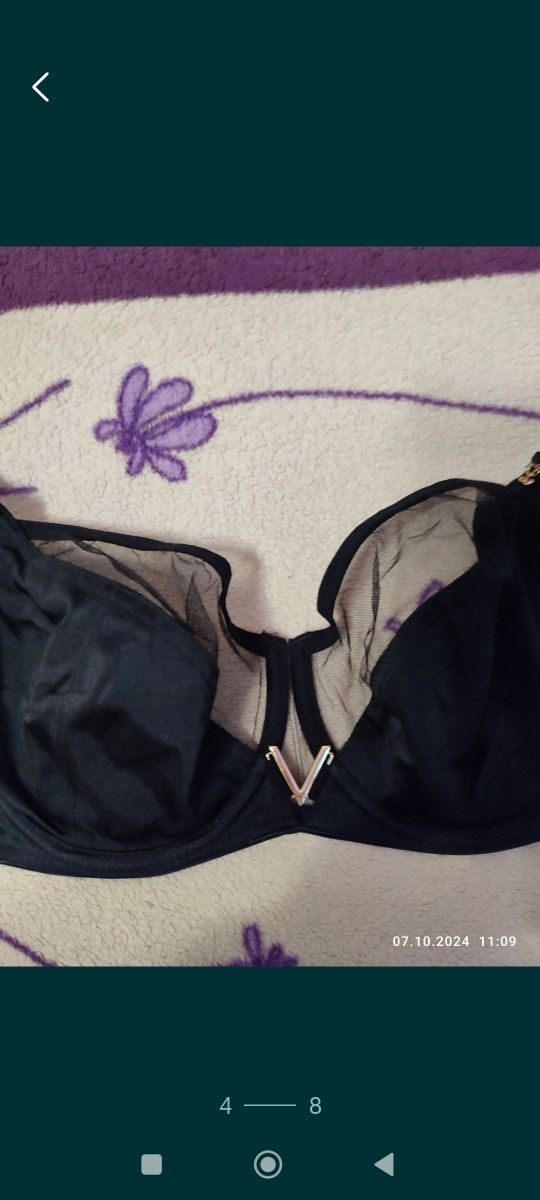 Сексуальный бюстгалтер 90Д.Новый, с капроновыми вставками.