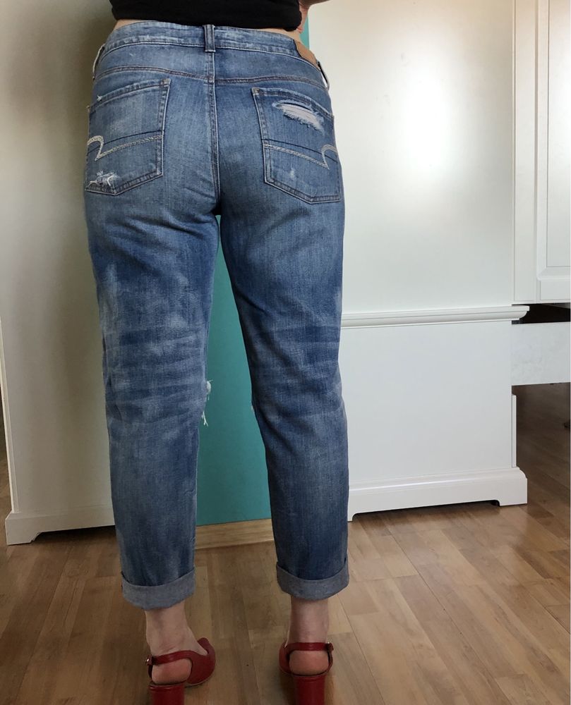 podarte jeansy american eagle outfitters