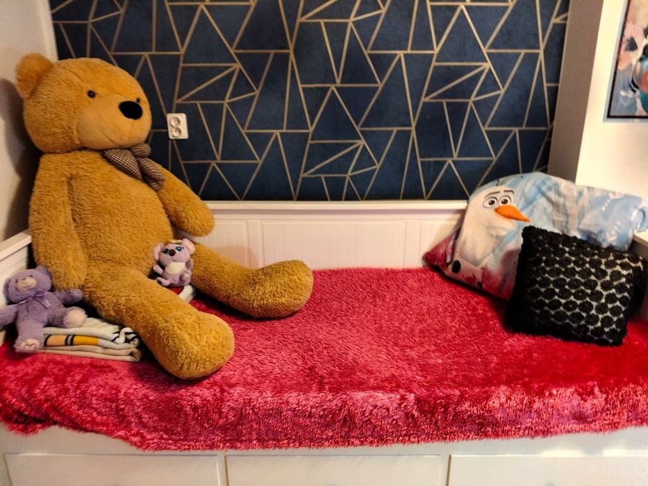 Białe Duże Rozkładane Łóżko Hemnes z szufladami