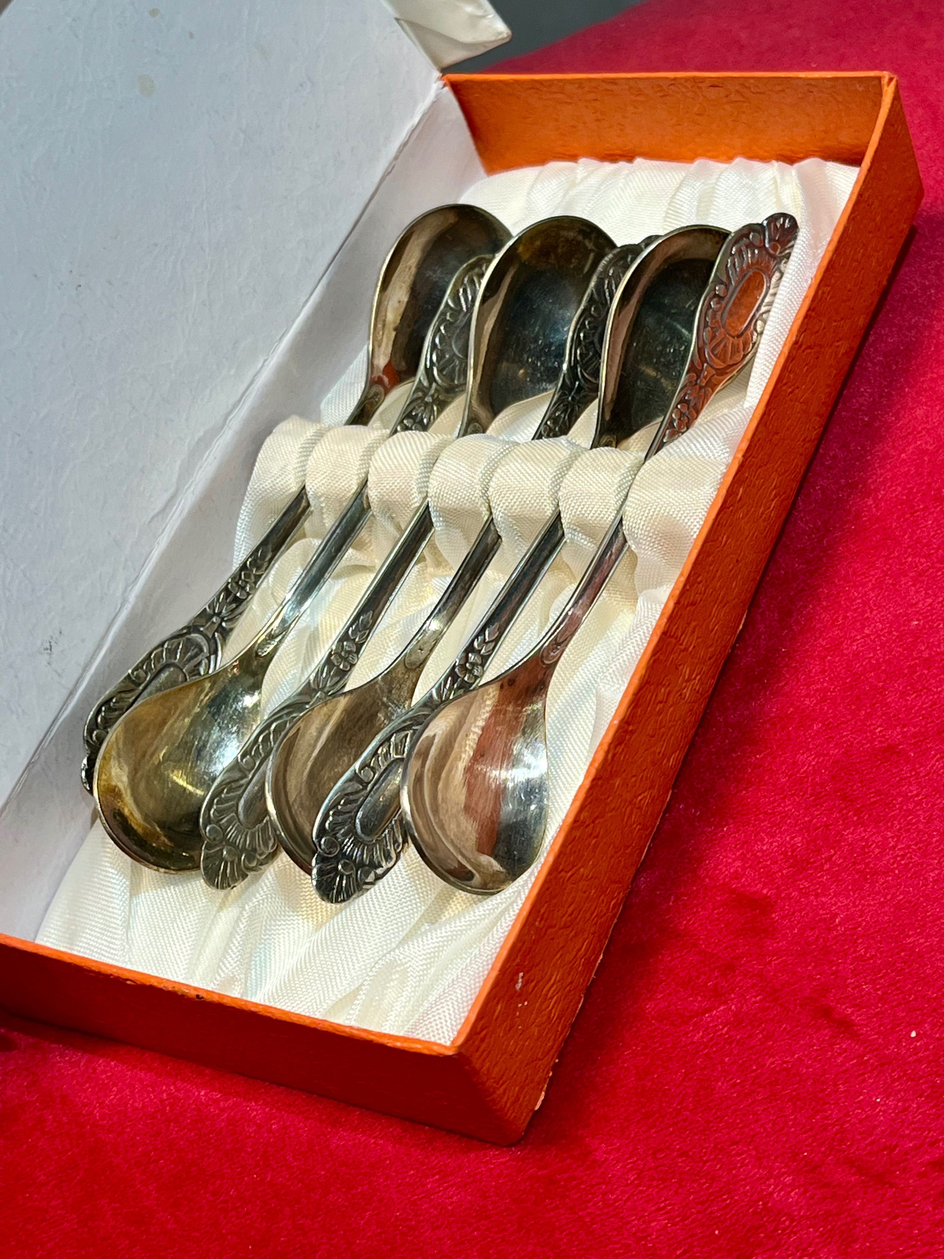 Komplet zestaw łyżeczki do herbaty 6 sztuk PRL lata 70 vintage